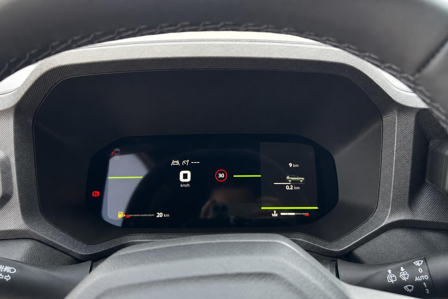 Digitaler Tacho und Fahrzeug Instrumentencluster - Auto Armaturenbrett Display