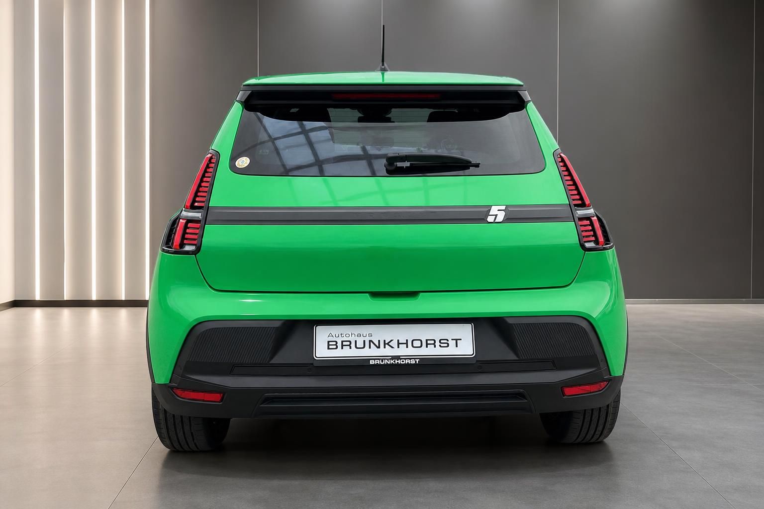 Renault 5 E-Tech Electric grün Heckansicht – moderner Elektro-Kleinwagen bei Autohaus Brunkhorst