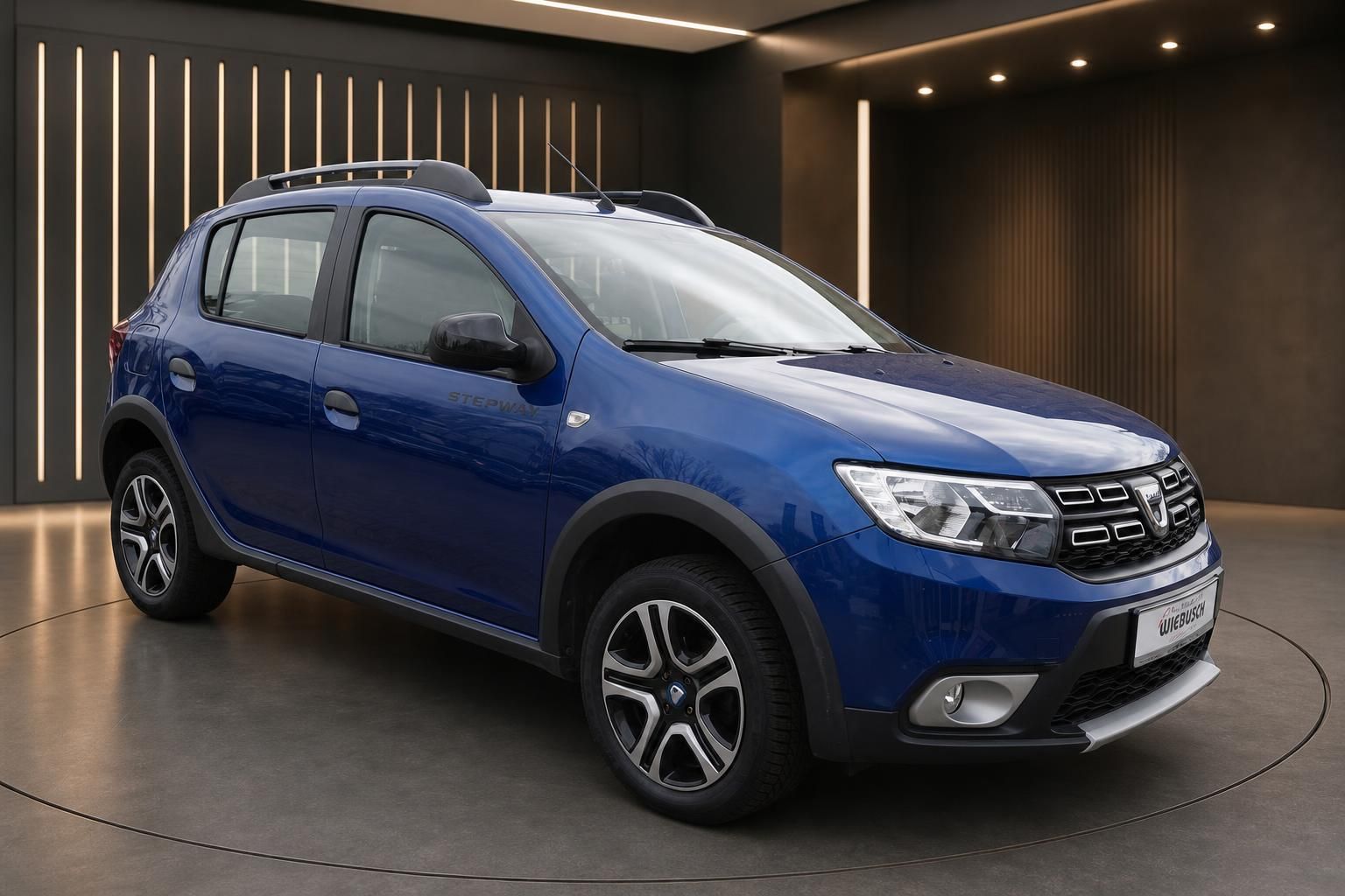 Dacia Sandero Stepway blau Frontschräge Dreiviertelansicht im Autohaus Wiebusch