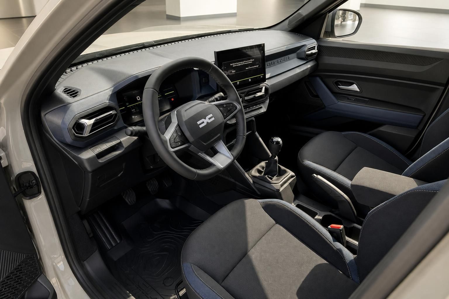 Dacia Duster Interieur Cockpit mit Lenkrad und Touchscreen