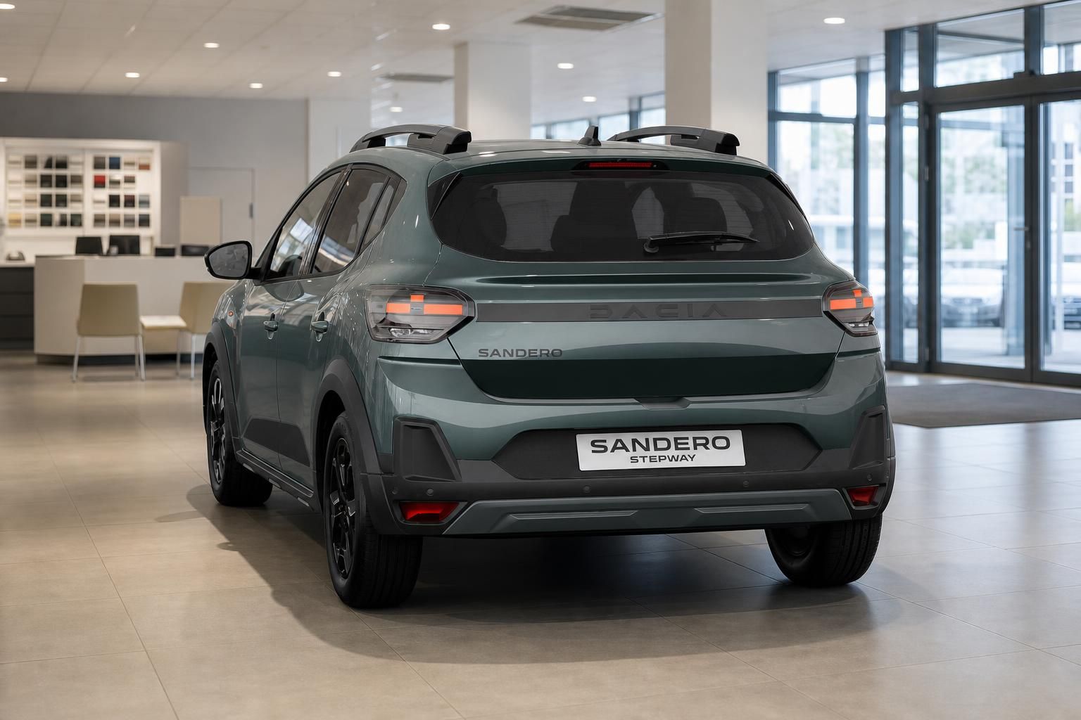 Dacia Sandero Stepway grün Heckansicht direkt im Autohaus