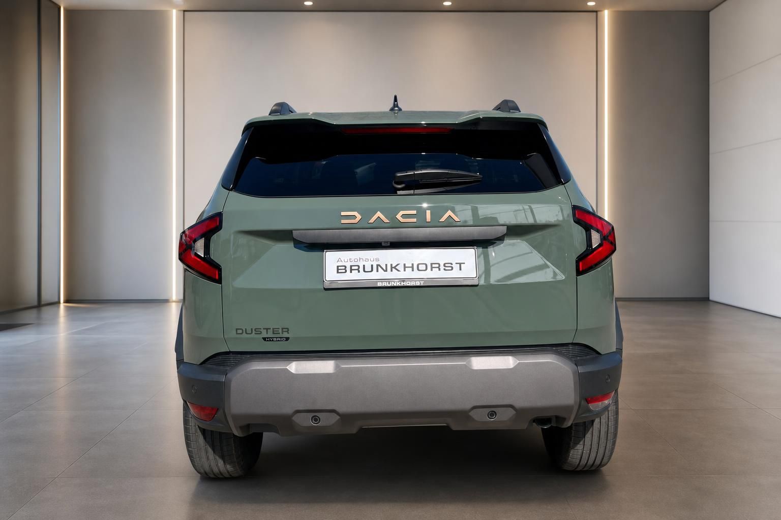 Dacia Duster Heckansicht grau - SUV von hinten mit LED-Rückleuchten im Autohaus Brunkhorst