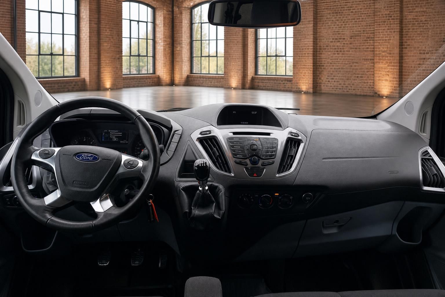 Ford Transit Cockpit komplett mit Lenkrad, Schaltung und Display