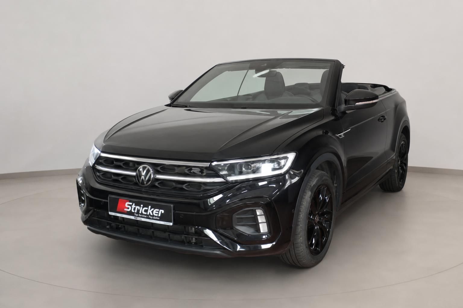 VW T-Roc Cabriolet schwarz Front Dreiviertelansicht LED-Scheinwerfer