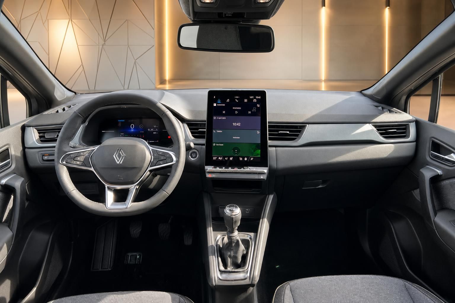 Renault Captur Innenraum Dashboard mit digitalem Cockpit und zentralem Touchscreen-Display