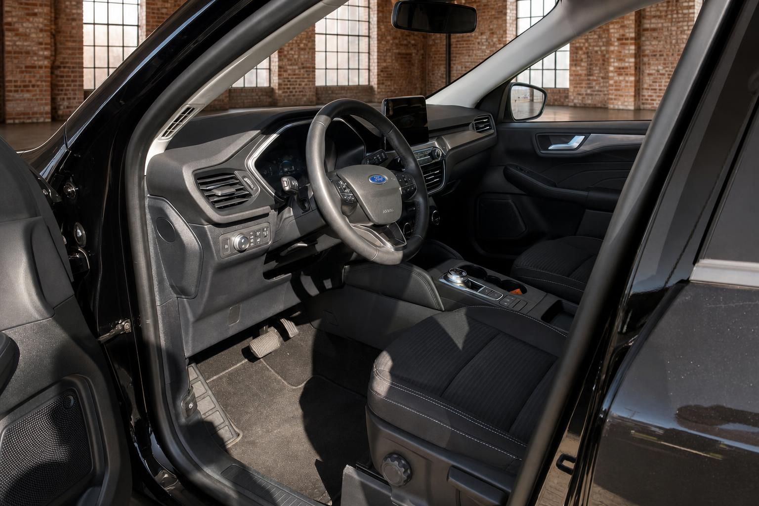 Ford Kuga - Bild 10 von 15