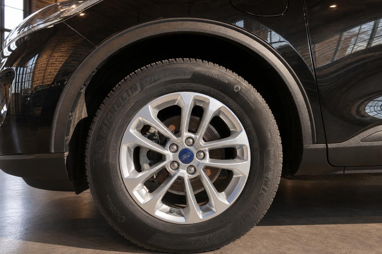 Ford Kuga - Bild 8 von 15