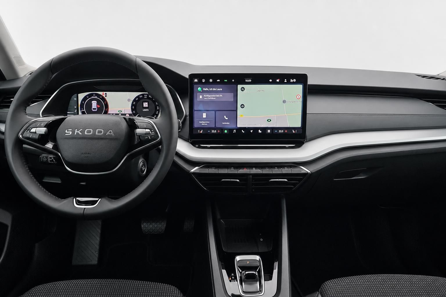 Skoda Cockpit mit Lenkrad und digitalem Infotainment-Display