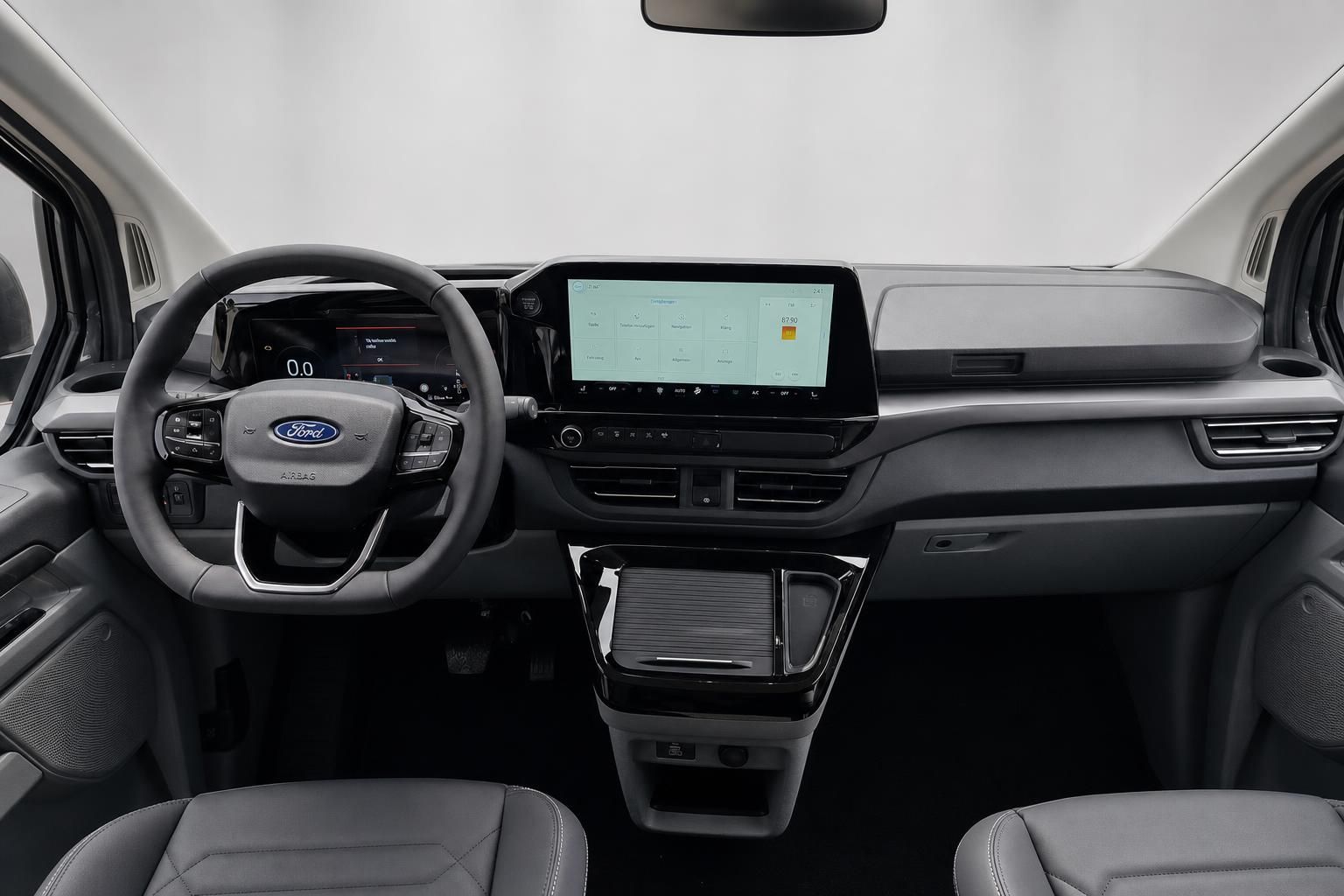 Ford Tourneo Custom Cockpit mit Lenkrad und Touchscreen