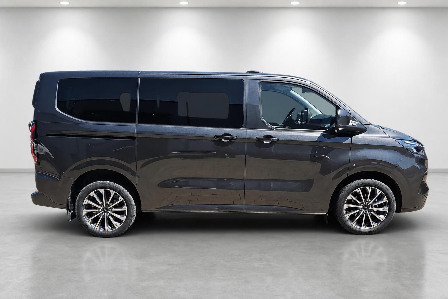 Ford Tourneo Custom Van, Seitenansicht komplettes Fahrzeugprofil