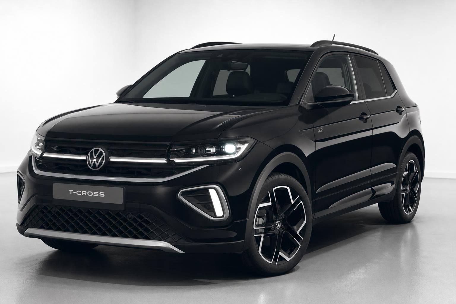 VW T-Cross Schwarz, Frontansicht mit LED-Scheinwerfern im Studio