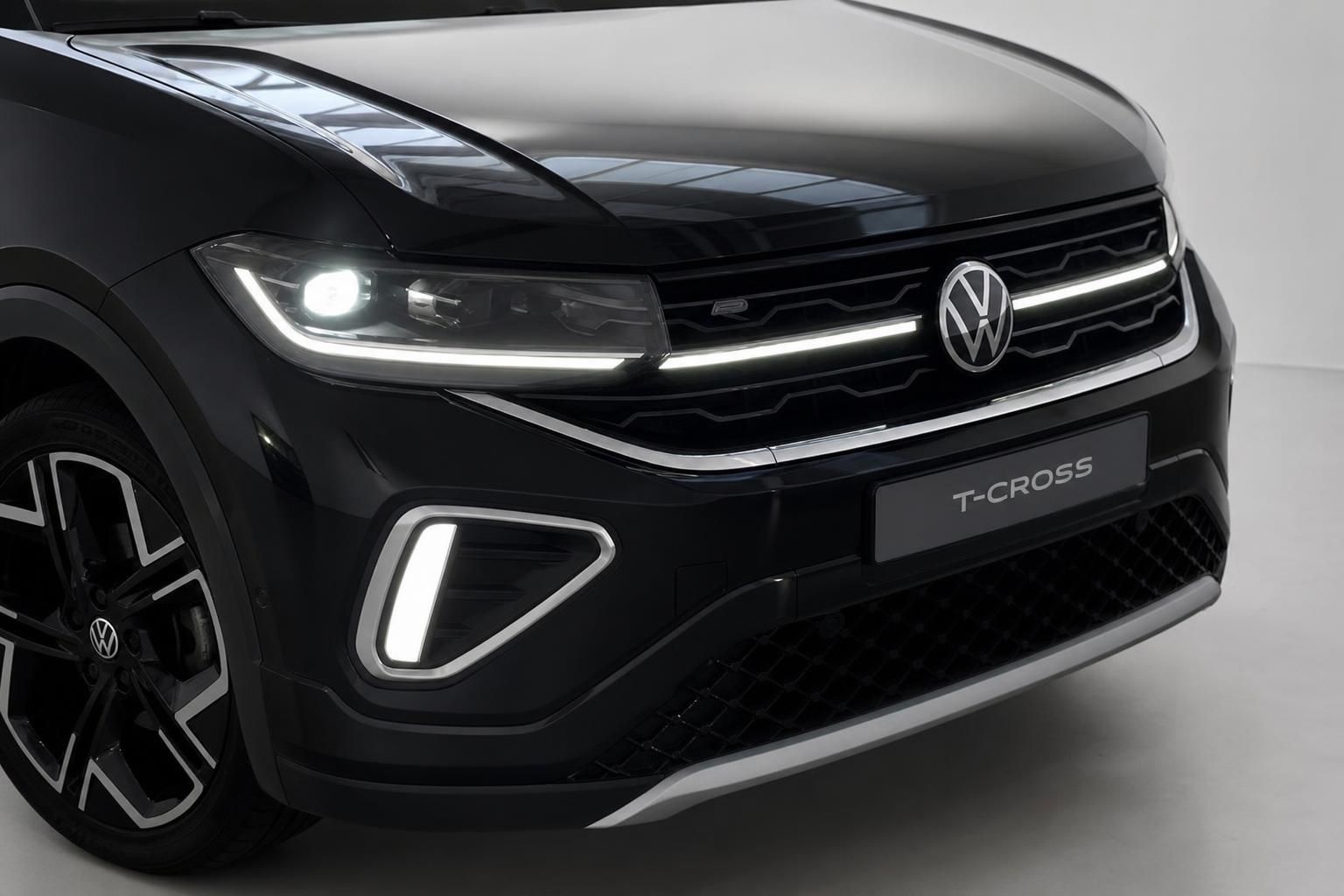 VW T-Cross Detail Frontgrill und LED-Scheinwerfer schwarz