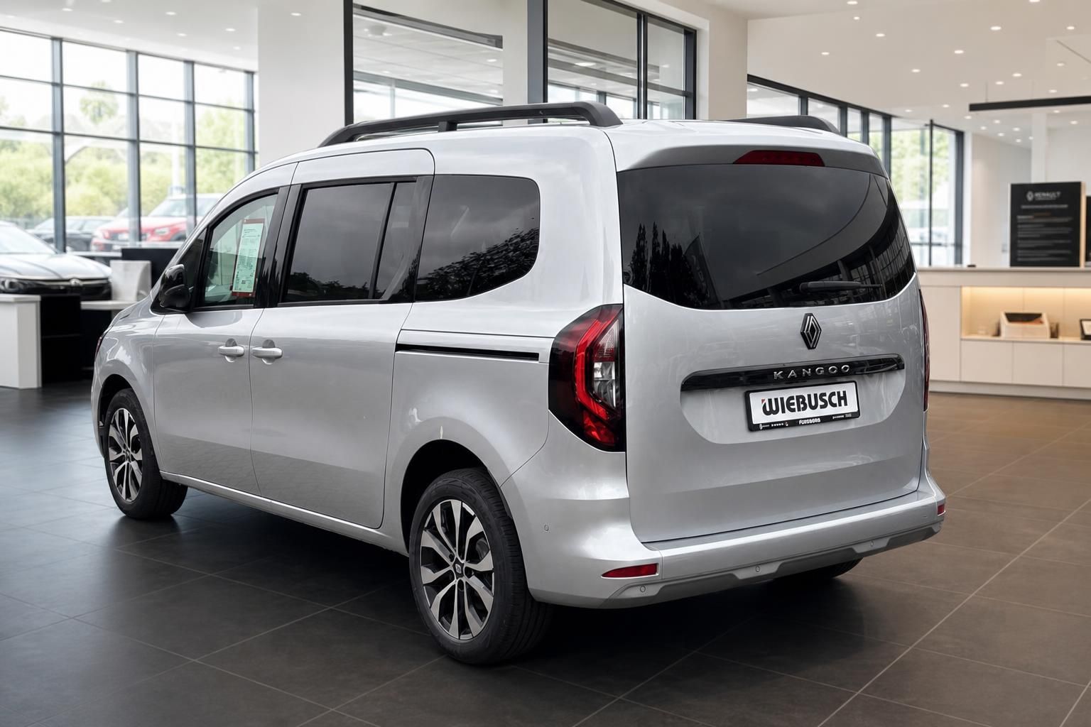 Renault Kangoo silber Heckansicht mit LED-Rückleuchten und Wiebusch Händlerkennzeichen