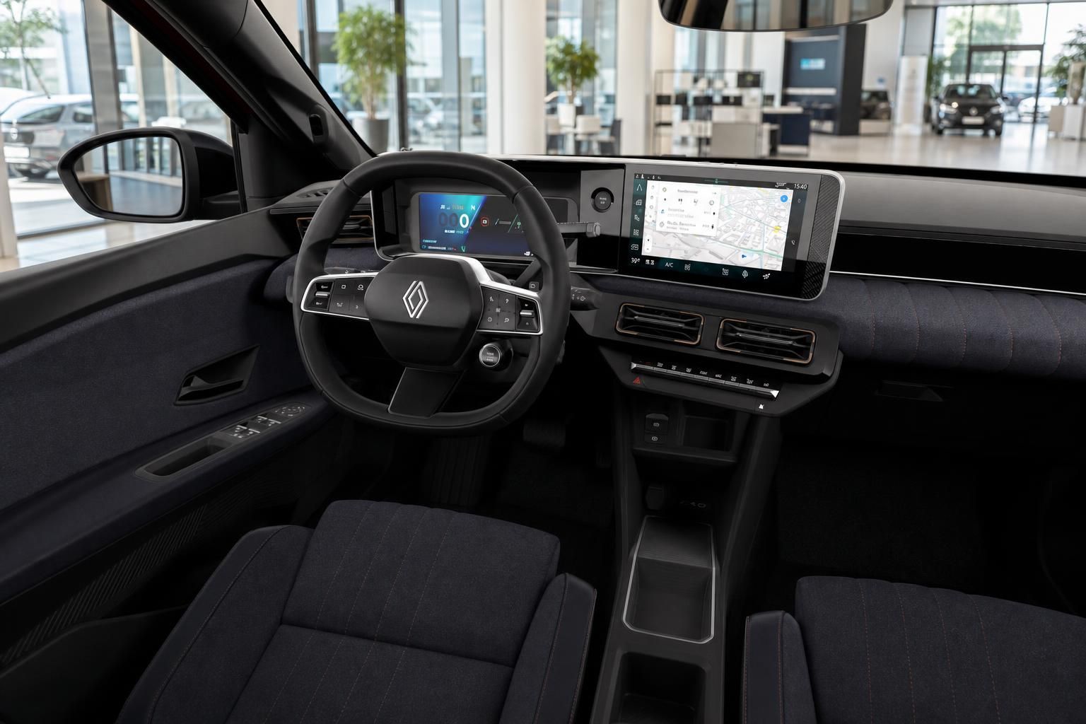 Renault Lenkrad und digitales Cockpit mit Navigationssystem im Detail
