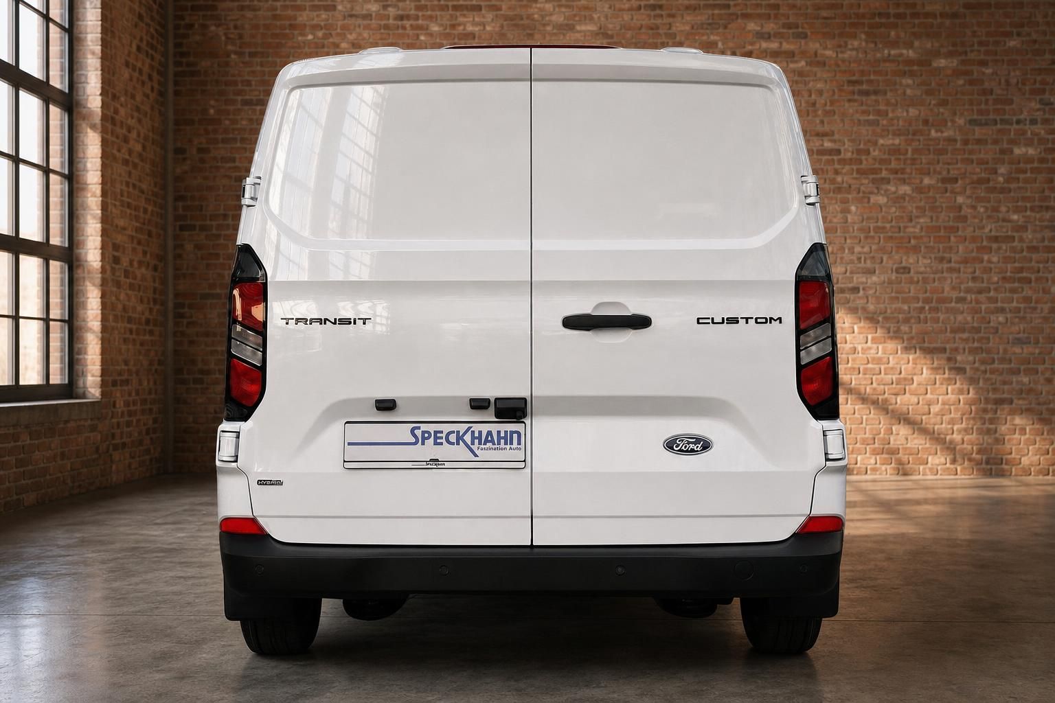 Ford Transit Custom weiss Heckansicht – Kastenwagen bei Autohaus Speckhahn