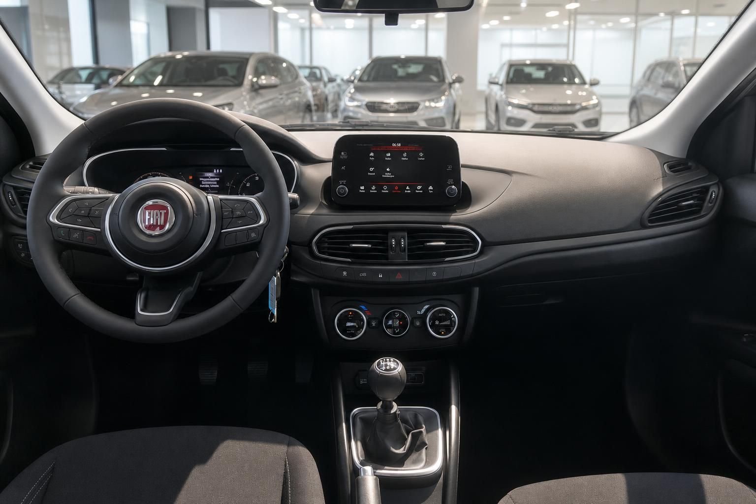 Fiat Tipo Innenraum Cockpit mit Lenkrad und Touchscreen