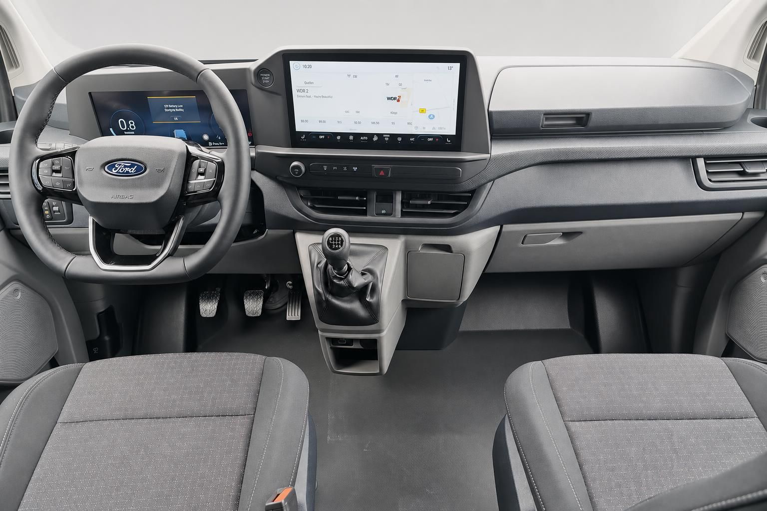 Ford Cockpit mit Lenkrad, Schaltung und Touchscreen-Display