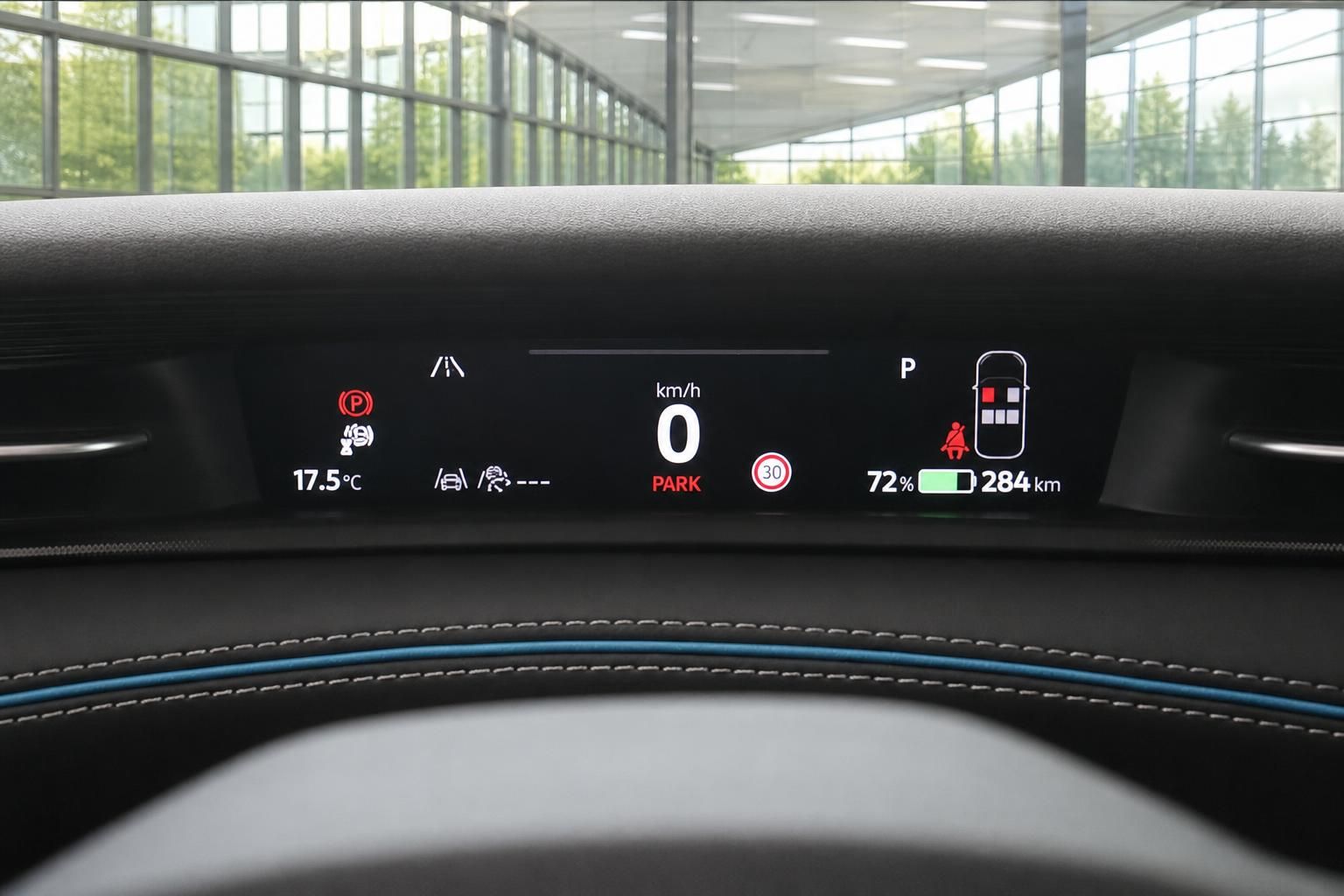 VW ID.7 digitales Cockpit mit Tempo- und Batterieanzeige im Detail