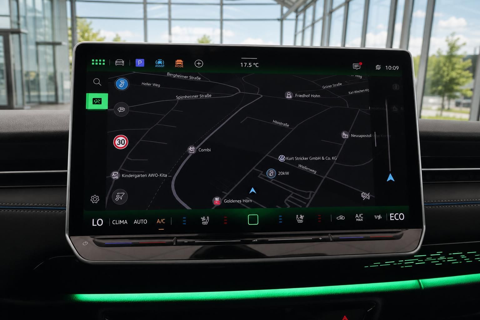 VW ID.7 Infotainment Navigationssystem mit Kartenansicht im Detail