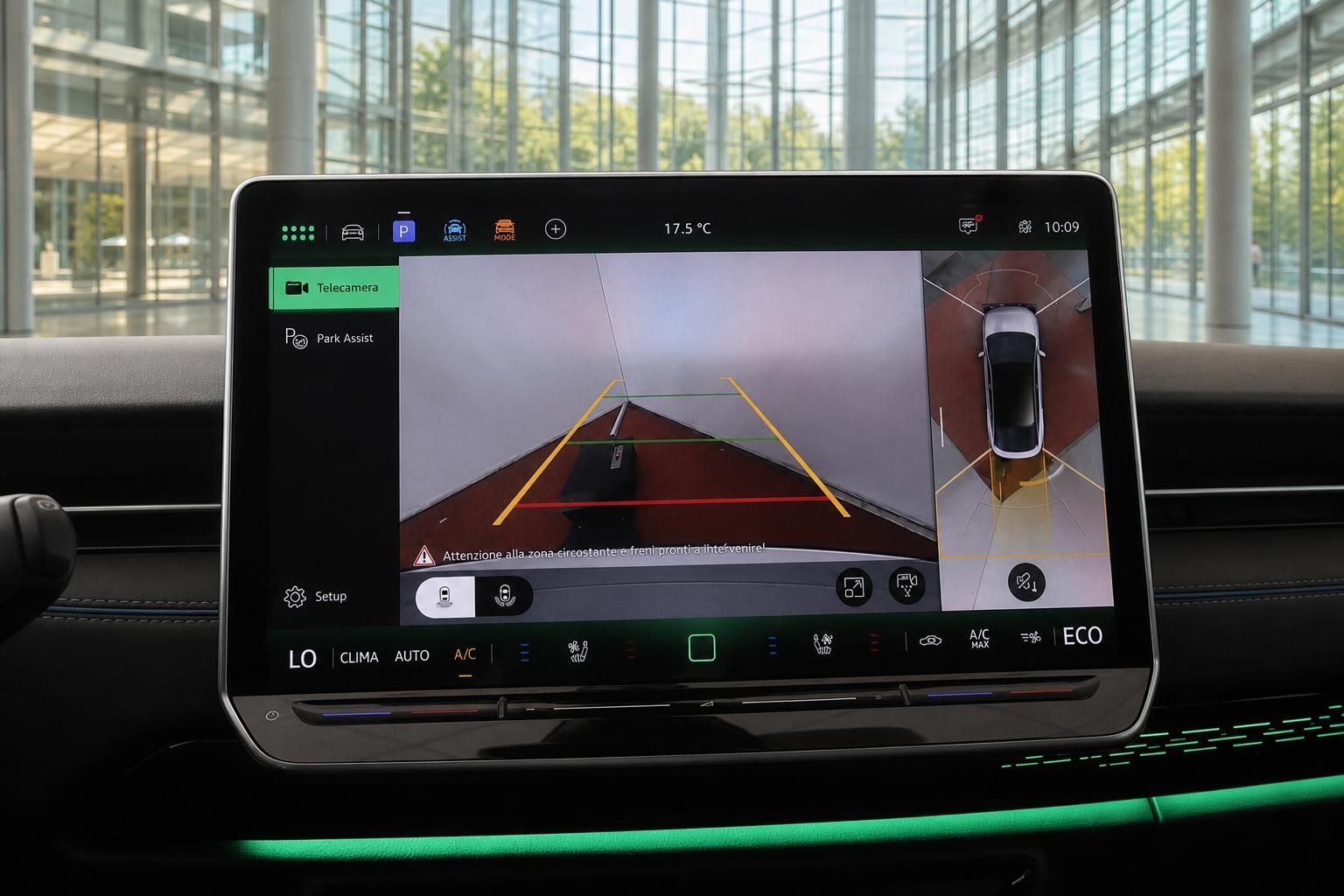 VW ID.7 Innenraum Touchscreen mit Rückfahrkamera und Park Assist