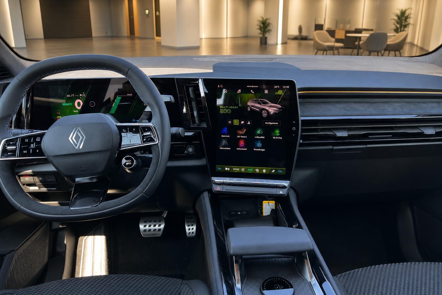 Renault Austral Cockpit mit digitalem Display und Lenkrad