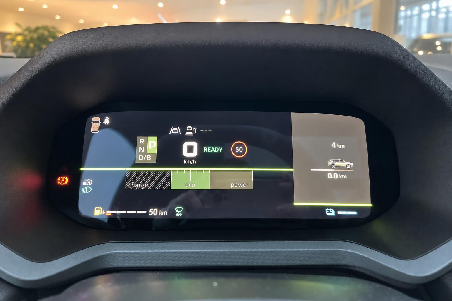 Digitales Kombiinstrument mit Eco-Modus und Reichweitenanzeige eines Elektrofahrzeugs