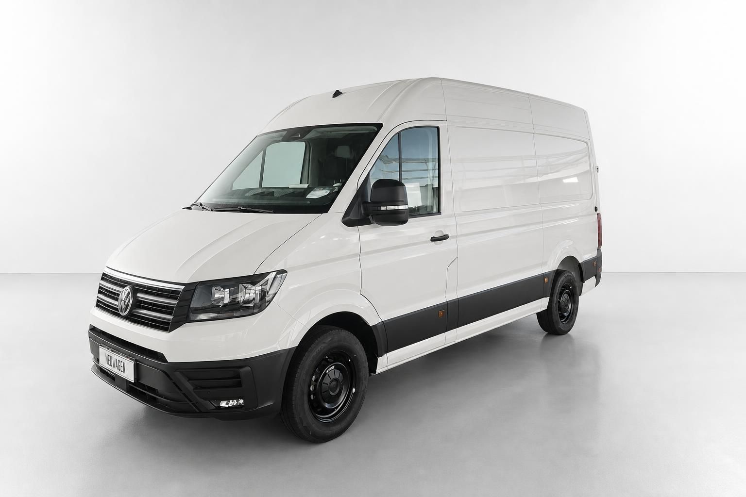 VW Crafter Neuwagen weiß Transporter Vorderansicht schräg