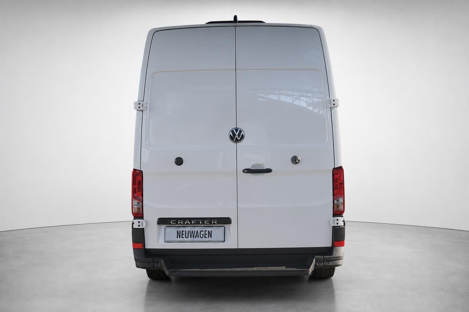 VW Crafter Kastenwagen weiß, Heckansicht mit Doppelflügeltür