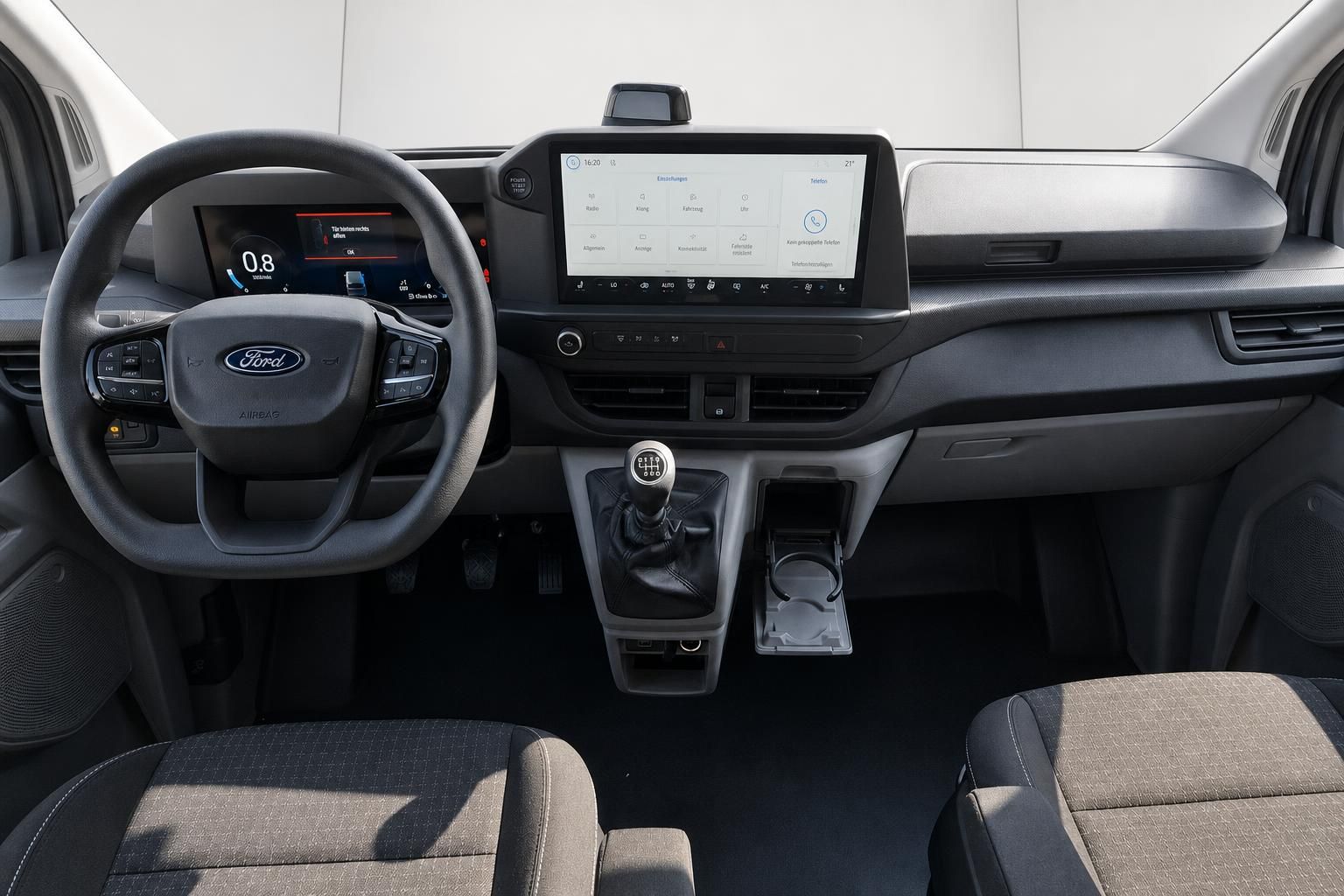 Ford Transit Custom Cockpit mit Touchscreen und Schaltung