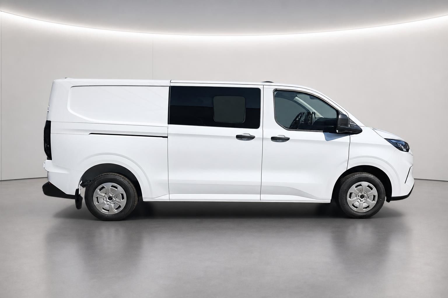 Ford Transit Custom Kastenwagen weiß, Seitenansicht Studio