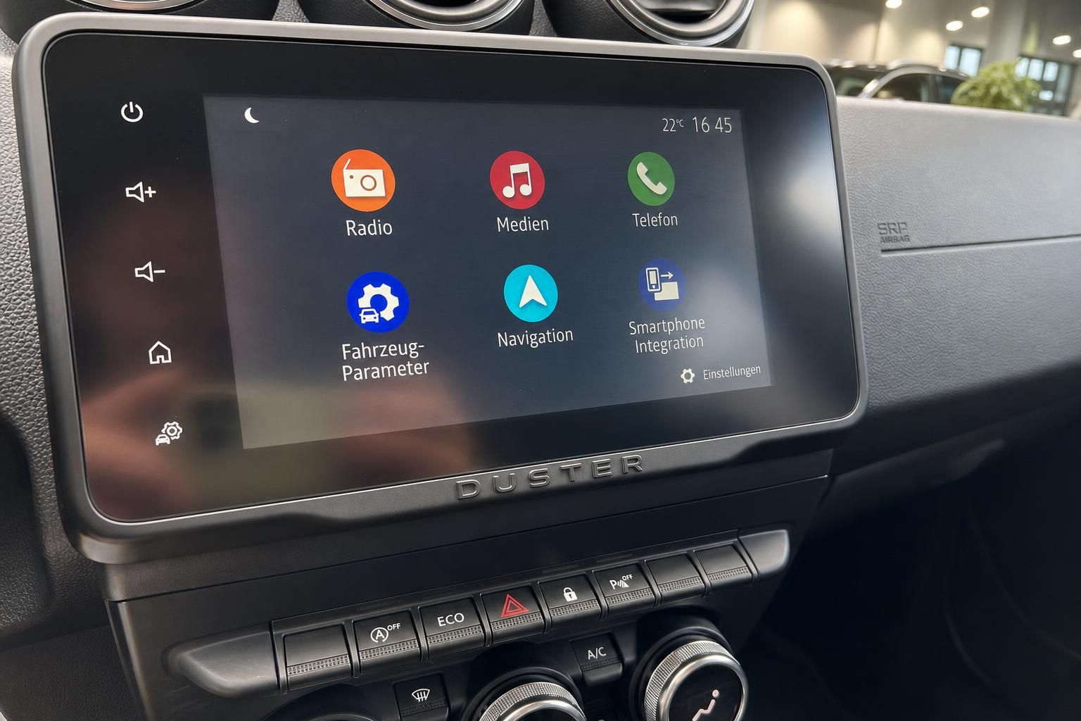 Dacia Duster Infotainment-System mit Touchscreen und App-Menü