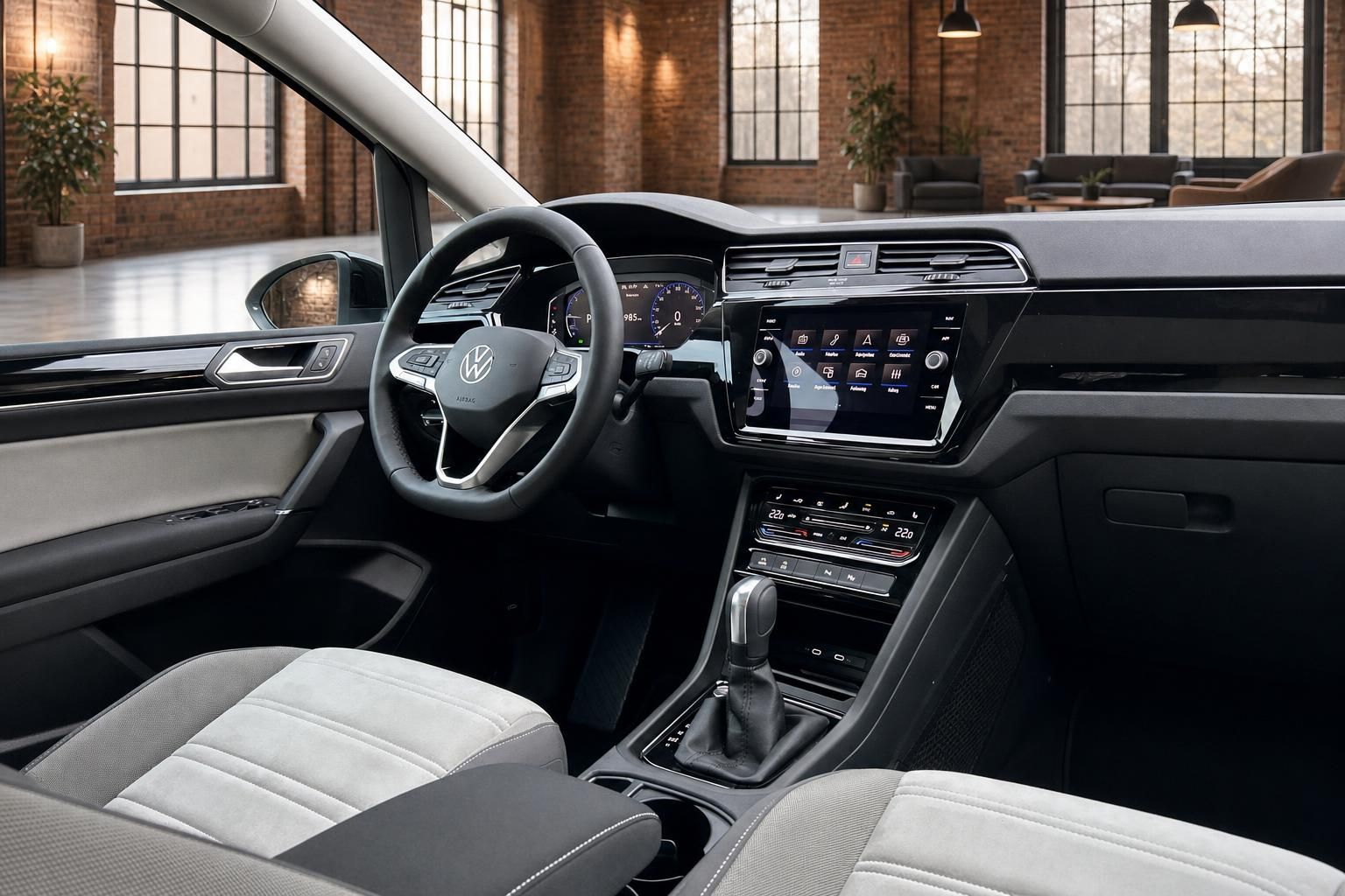 Volkswagen Cockpit mit Touchscreen, Automatikschaltung und Lenkrad