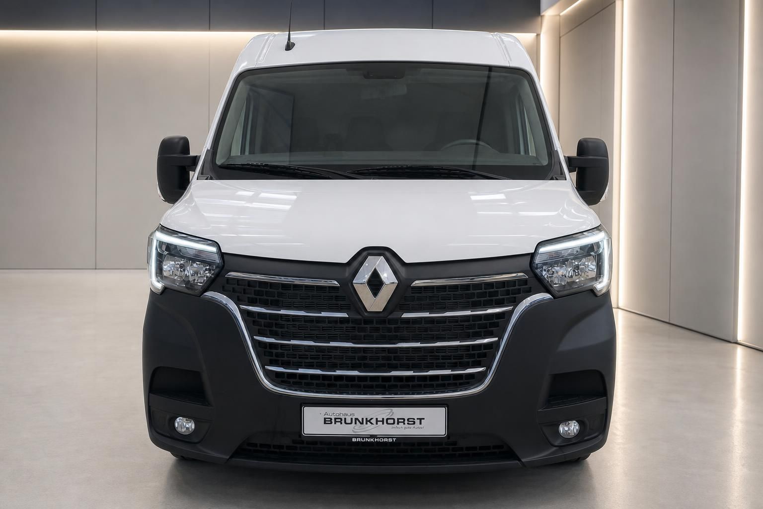Renault Master Frontansicht weiß Transporter Autohaus Brunkhorst