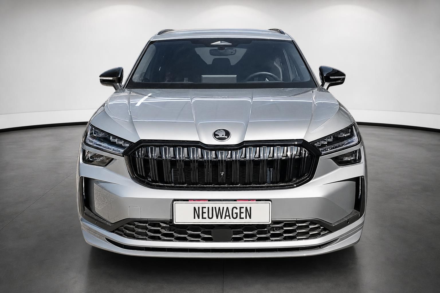 Skoda Kodiaq Frontansicht mit Kuehlergrill und LED-Scheinwerfern