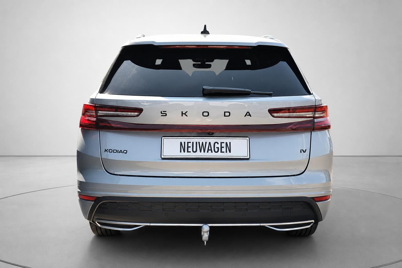 Skoda Kodiaq IV Heckansicht Neuwagen mit Anhängerkupplung