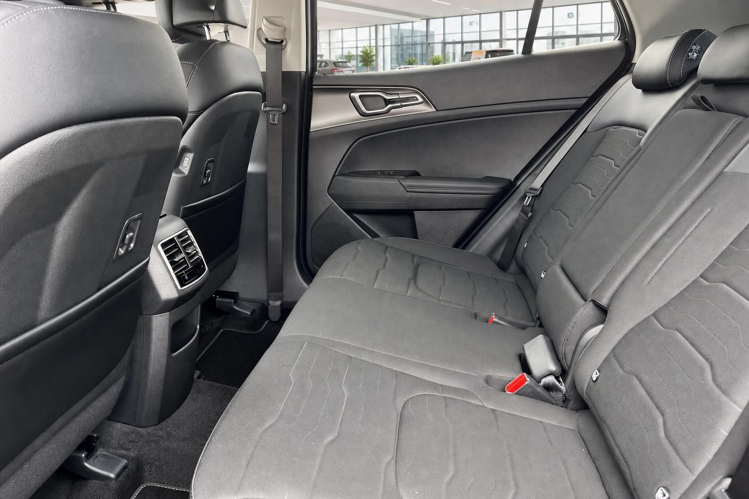 Kia Sportage Rücksitzbank mit Ledersitzen im Innenraum