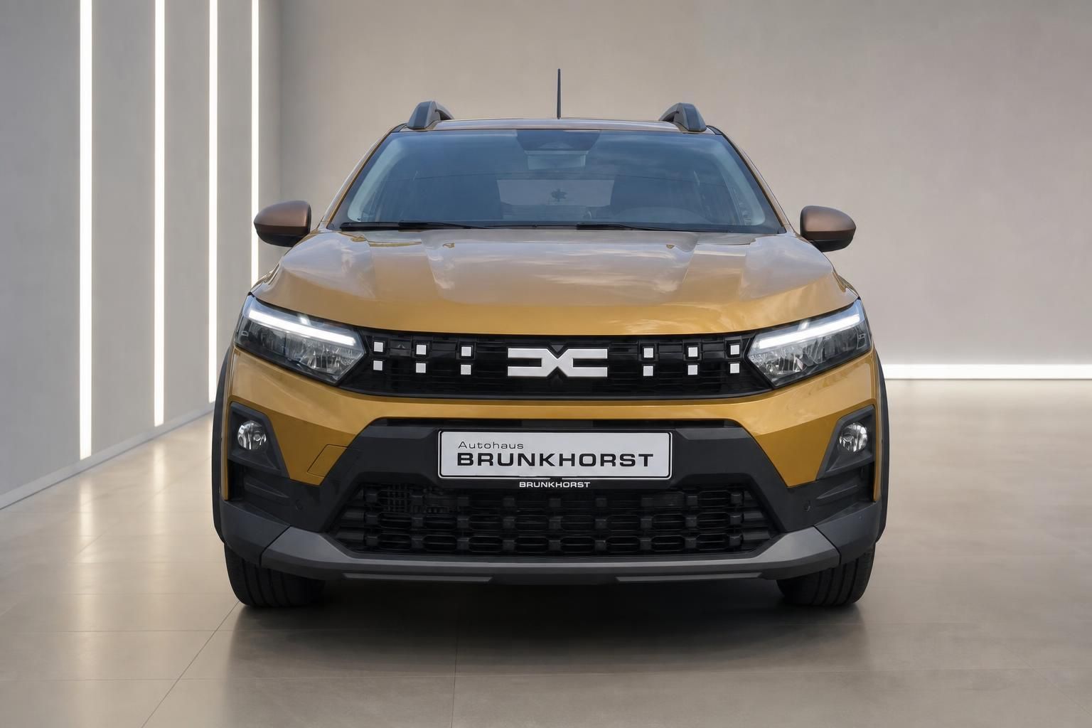 Dacia Sandero Stepway gelb Frontansicht im Autohaus Brunkhorst