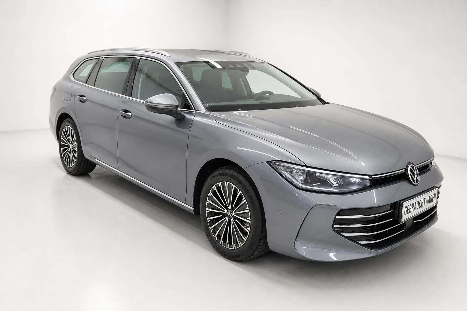 VW Passat Variant silber Frontansicht Seite Gebrauchtwagen
