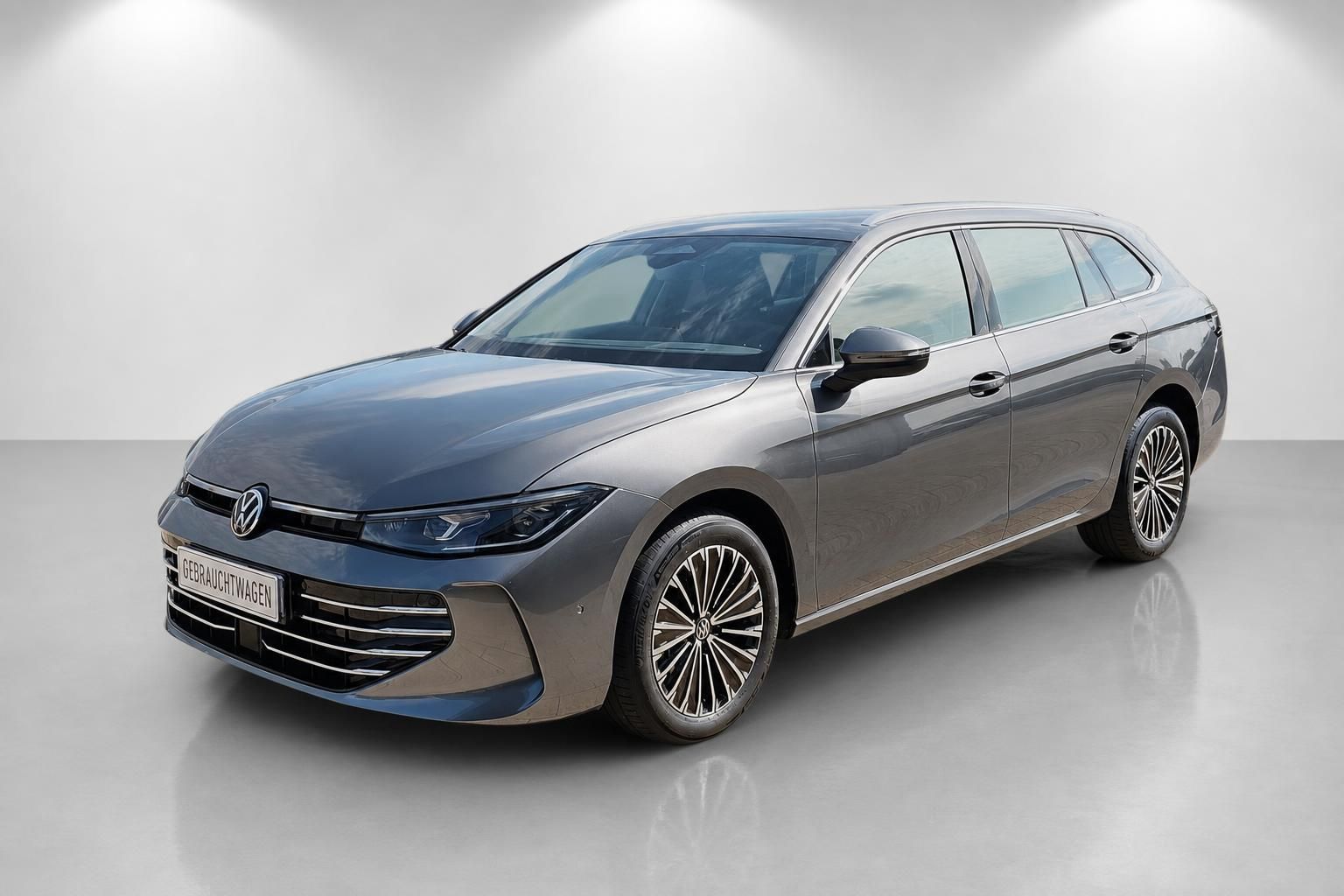 VW Passat Variant grau metallic Frontansicht Gebrauchtwagen