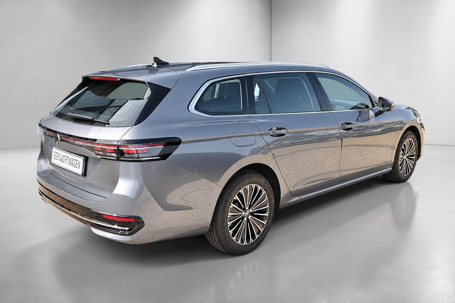 VW Passat Variant grau Heck seitlich Gebrauchtwagen