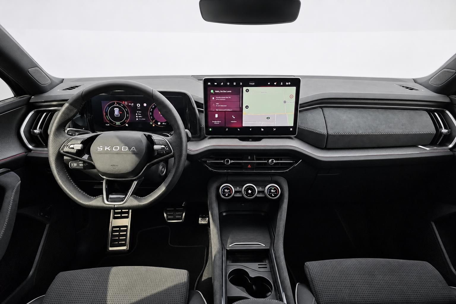 Skoda Cockpit mit Lenkrad, Digitaltacho und Infotainment-Display