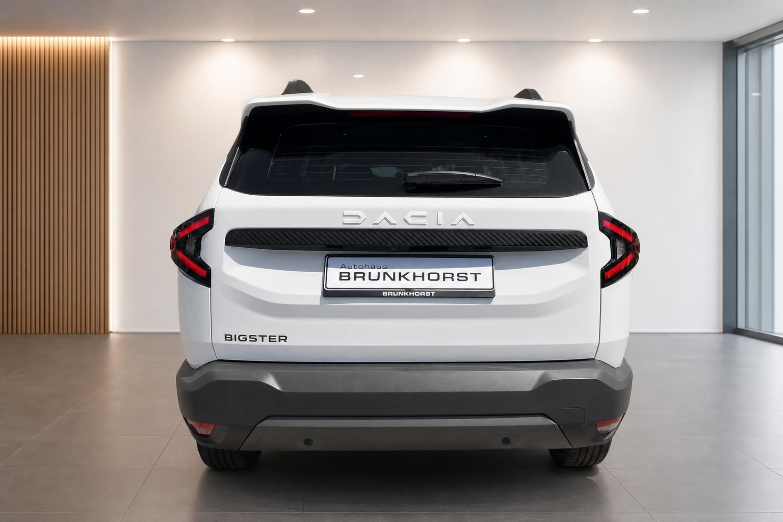 Dacia Bigster weiß Heckansicht SUV Rückleuchten Autohaus Brunkhorst
