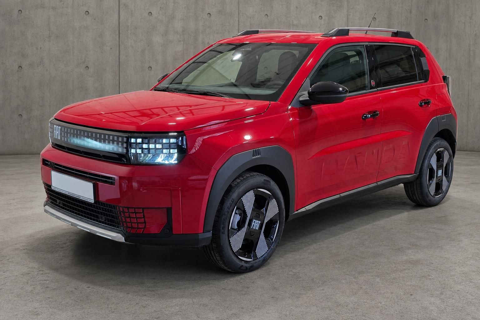 Fiat Panda rot, Frontansicht schräg, LED-Scheinwerfer im Studio