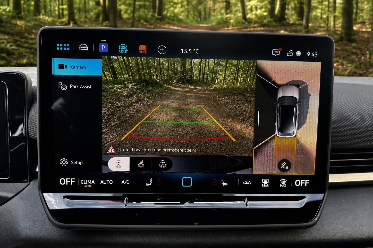 Volkswagen Infotainment-Display mit Rückfahrkamera und Park-Assist-System