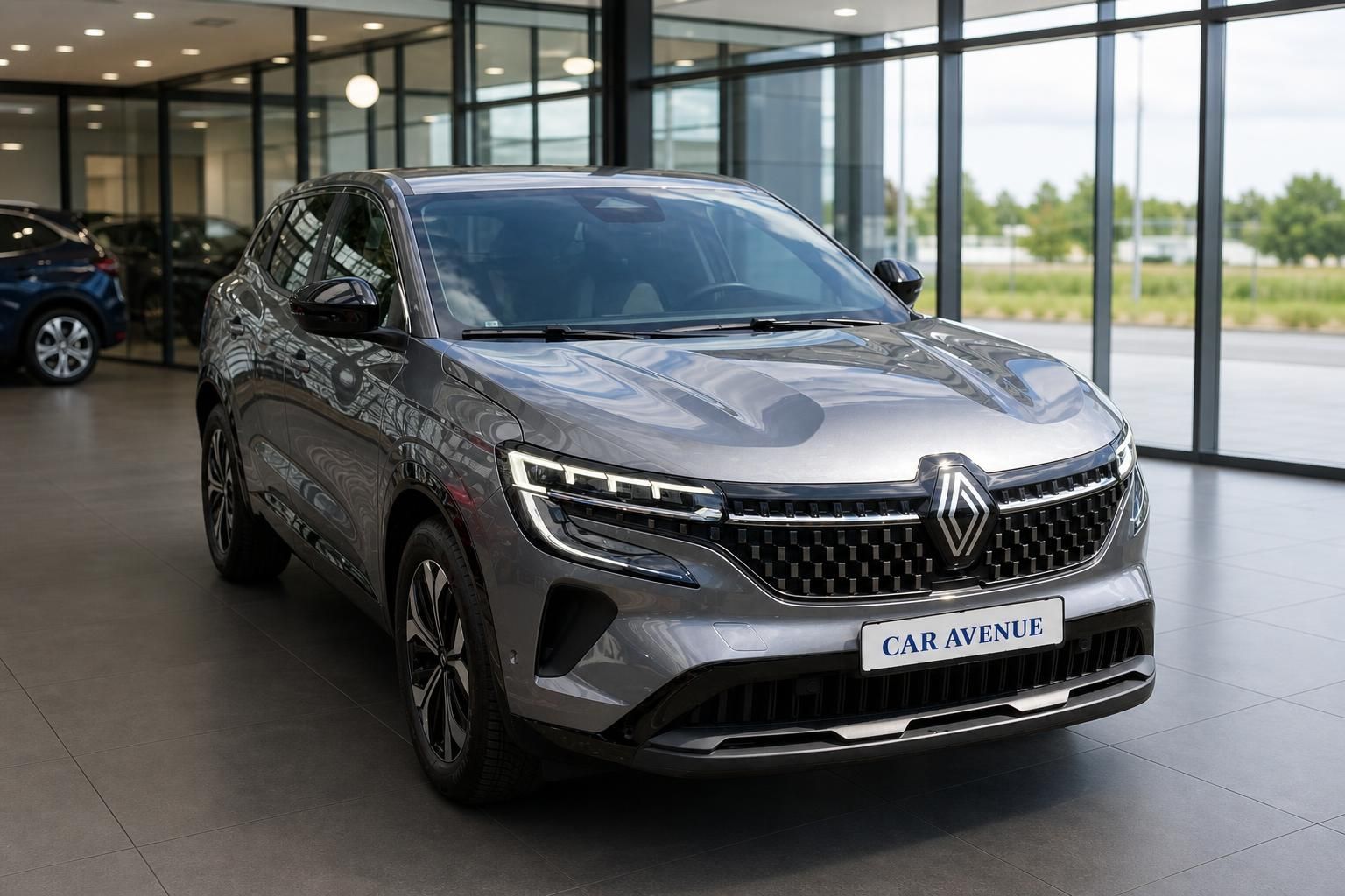 Renault Austral grau Frontpartie Kühlergrill Showroom