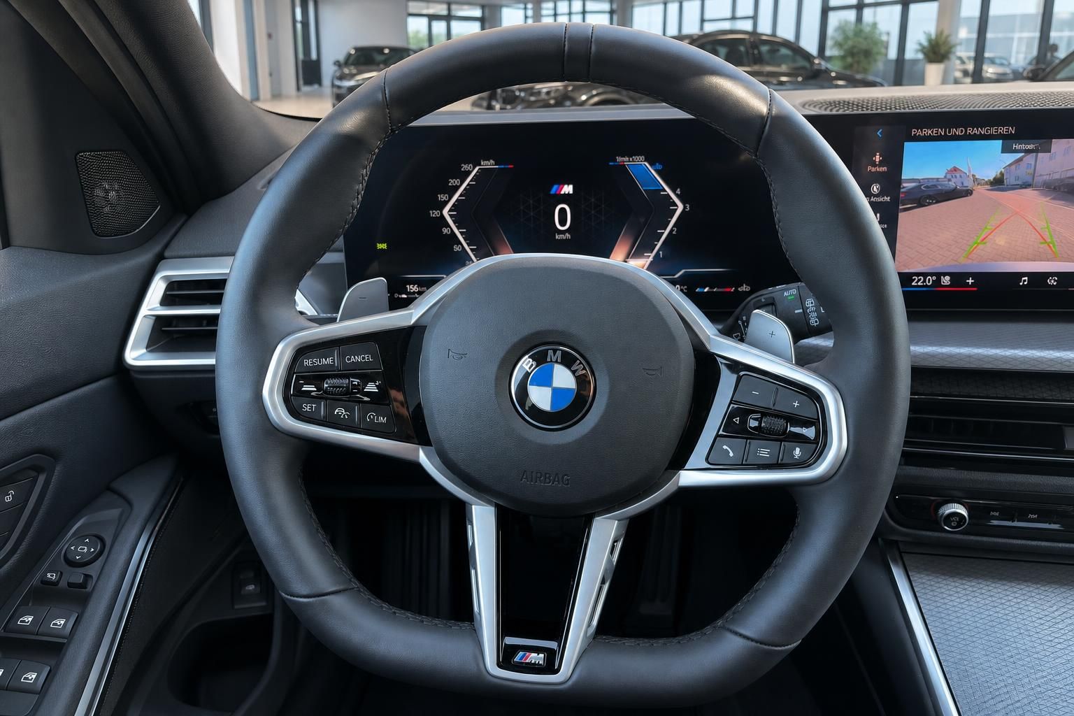 BMW Innenraum, M Lenkrad und digitales Kombiinstrument im Detail