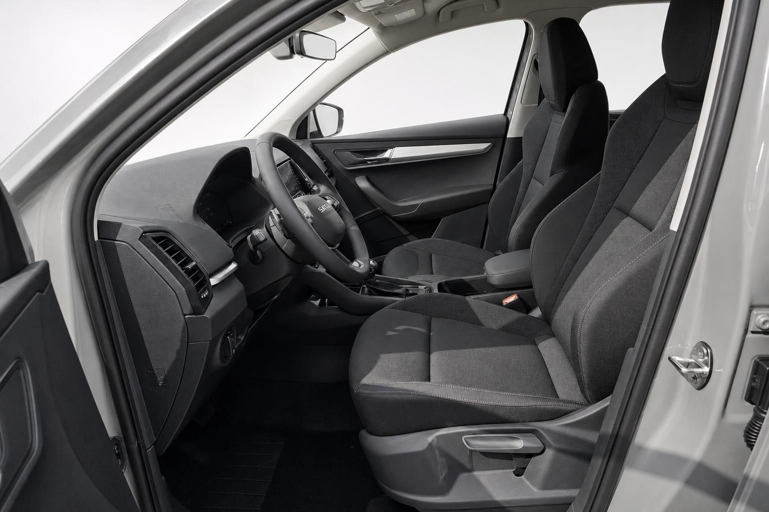 Skoda Karoq Fahrersitz und Cockpit Detailansicht