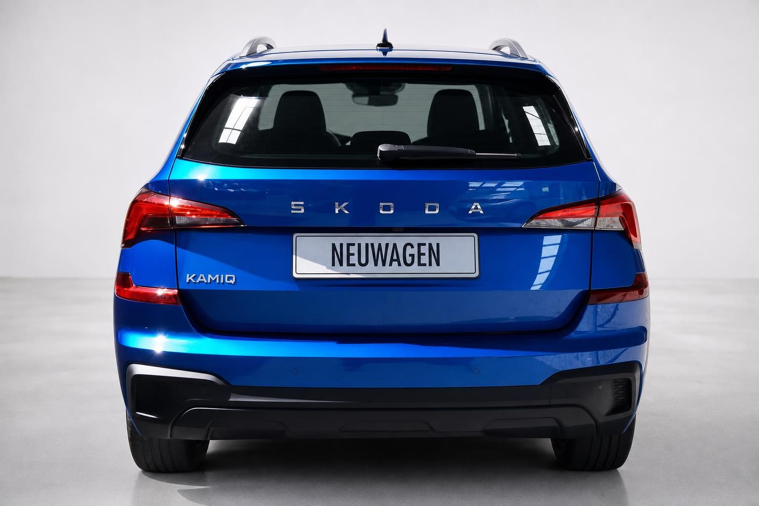 Skoda Kamiq blau Heckansicht mit Kennzeichen Neuwagen