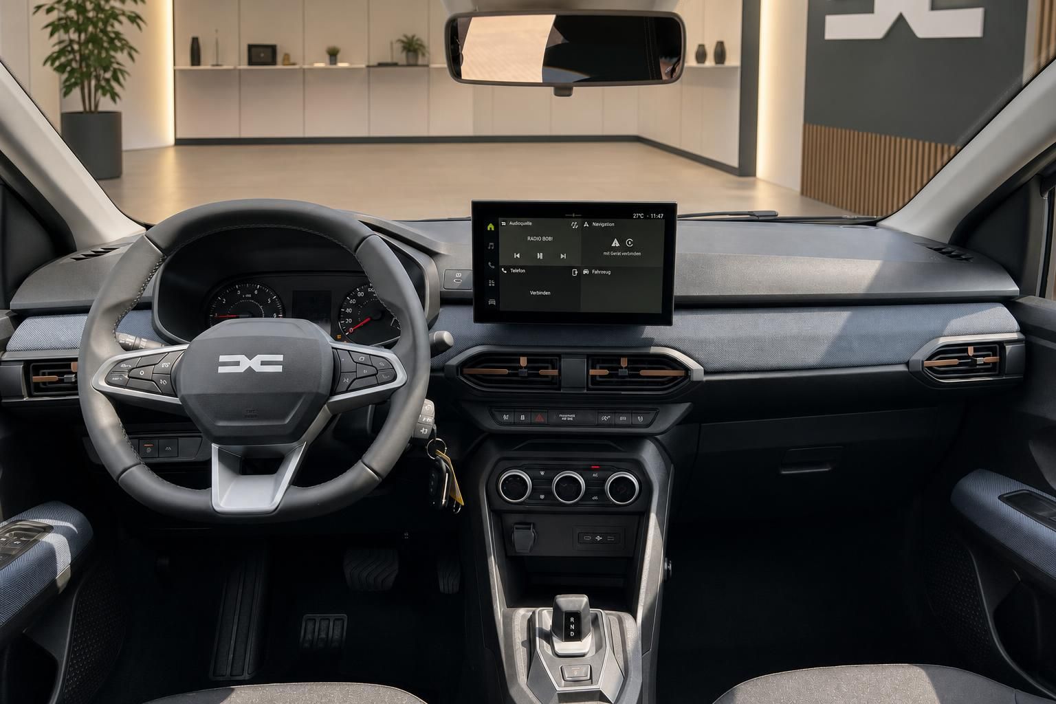 Dacia Innenraum mit Lenkrad, Cockpit und Touchscreen-Infotainment
