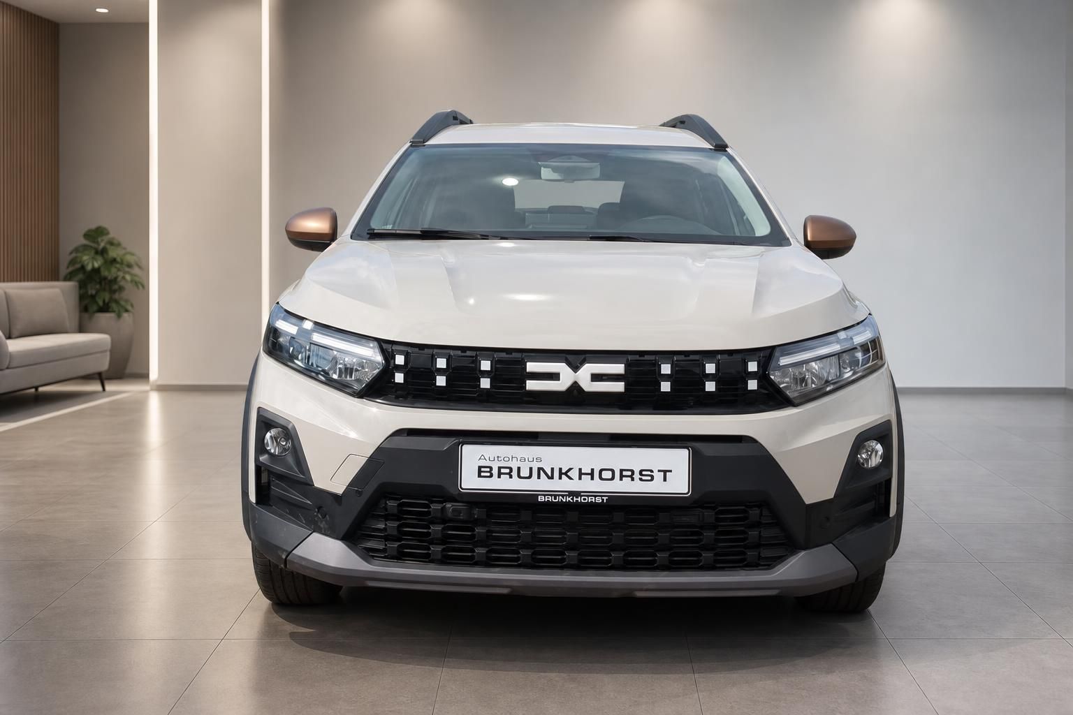 Dacia Jogger Frontansicht in beige beim Autohaus Brunkhorst